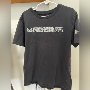 Boys Size M Under Armor T Shirt
